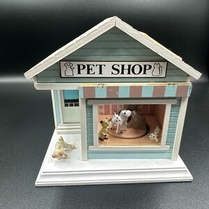 Berkeley Designs 'Pet Shop' Music Box plays "Doggie in the Window" Cats Dogs